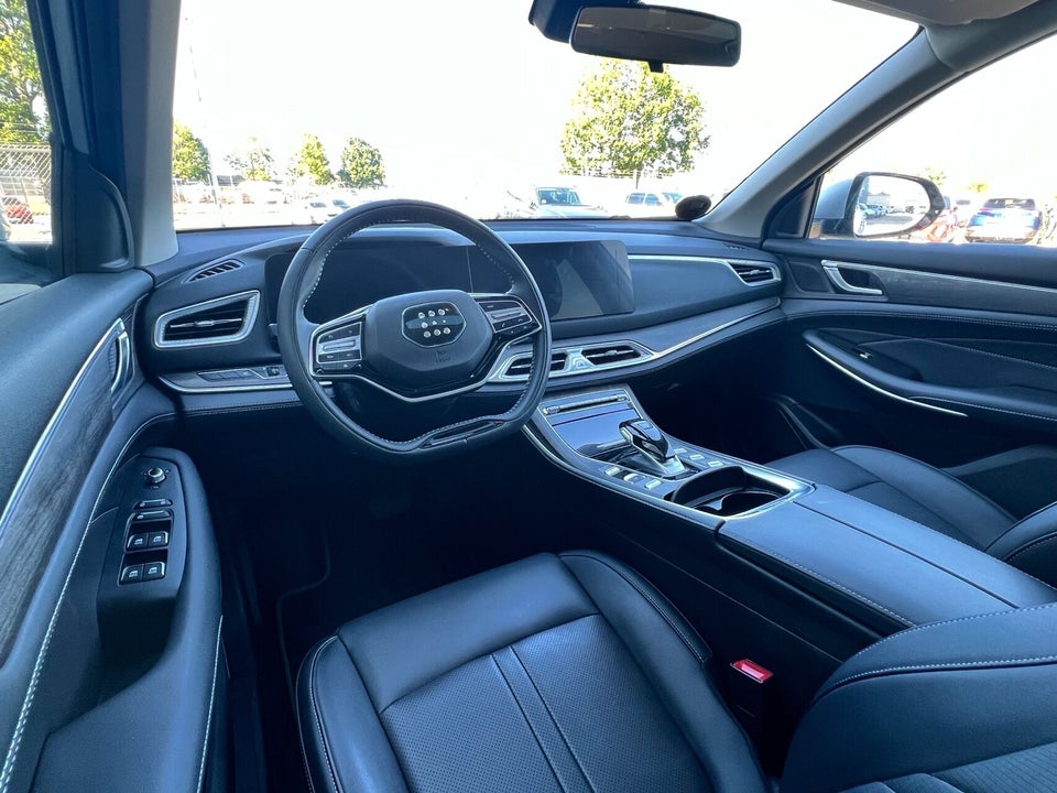 Navor E5 1,5 PHEV Rock 5d