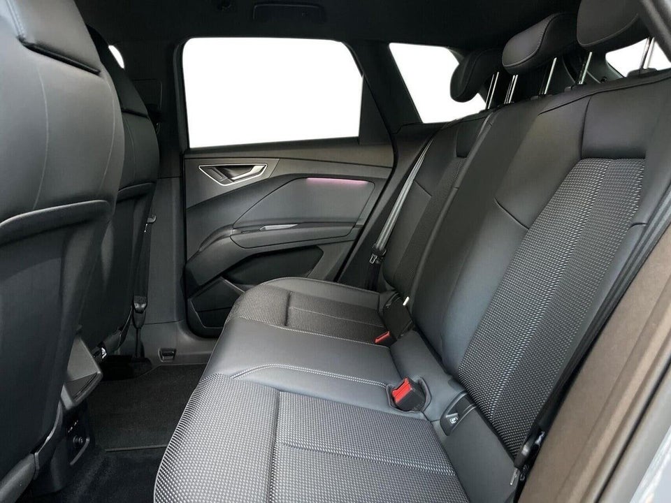 Audi Q4 e-tron 45 S-line Edition quattro 5d