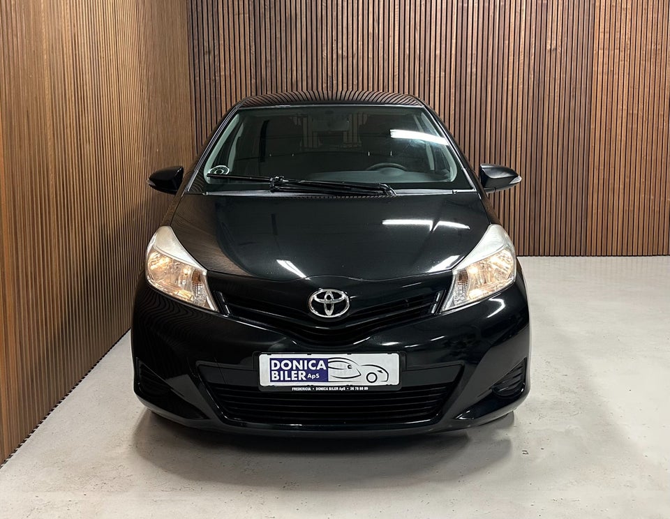 Toyota Yaris 1,0 VVT-i T1 5d