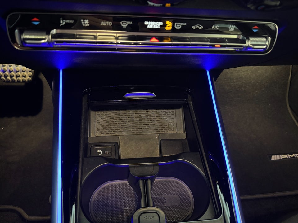 Mercedes EQB250 AMG Line 5d