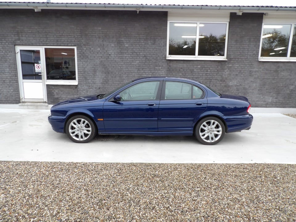 Jaguar X-type 2,5 V6 Sport 4d