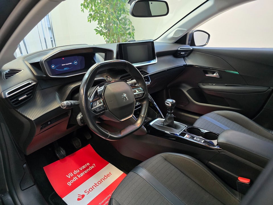 Peugeot 208 1,2 PureTech 100 Allure Sky 5d