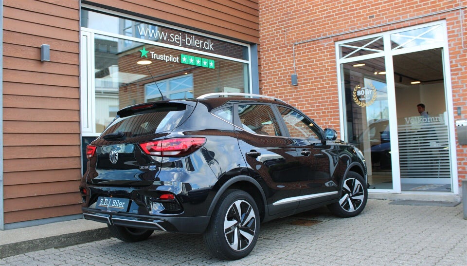 MG ZS 70 Luxury 5d