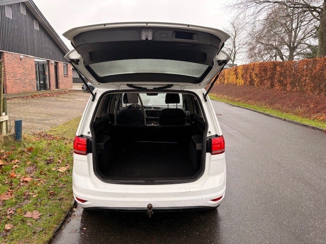 VW Touran 1,6 TDi 115 Comfortline DSG Van 5d