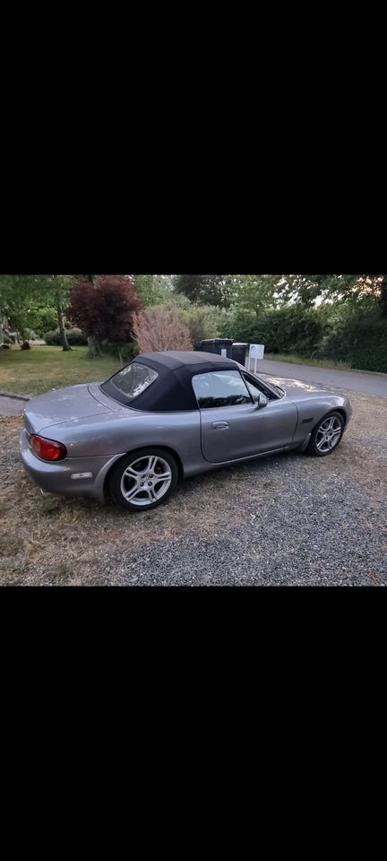 Mazda MX-5 1,8i  2d