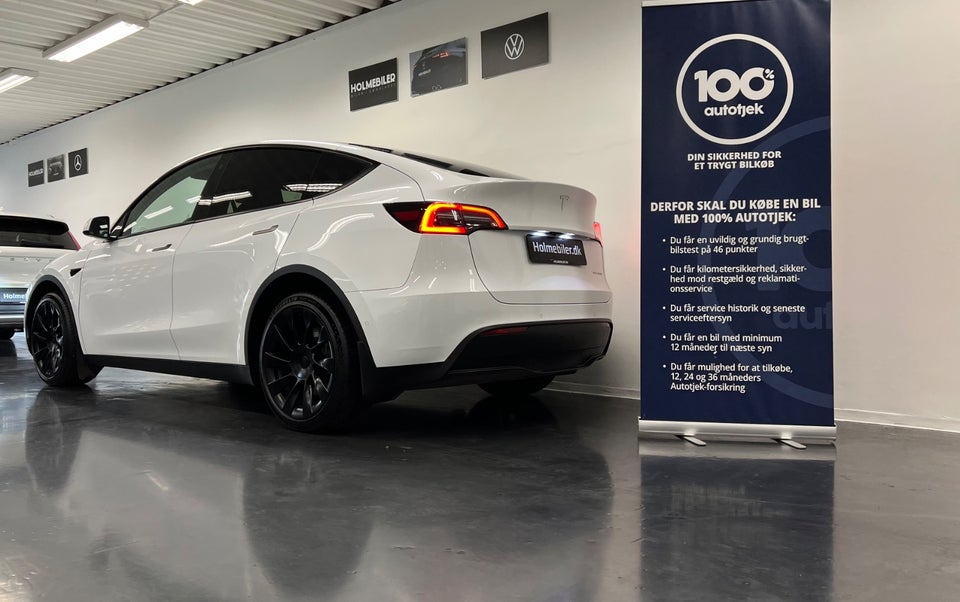 Tesla Model Y Long Range AWD 5d
