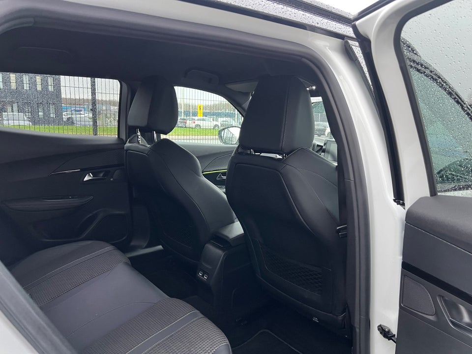 Peugeot e-2008 50 GT Line 5d