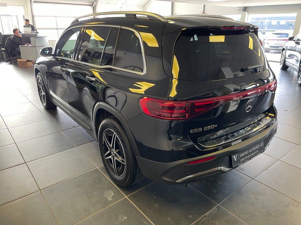 Mercedes EQB250+ AMG Line Advance Plus 5d