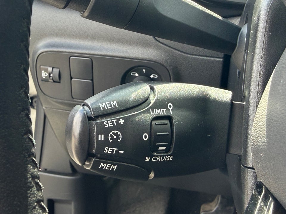 Citroën C3 1,5 BlueHDi 100 Shine 5d