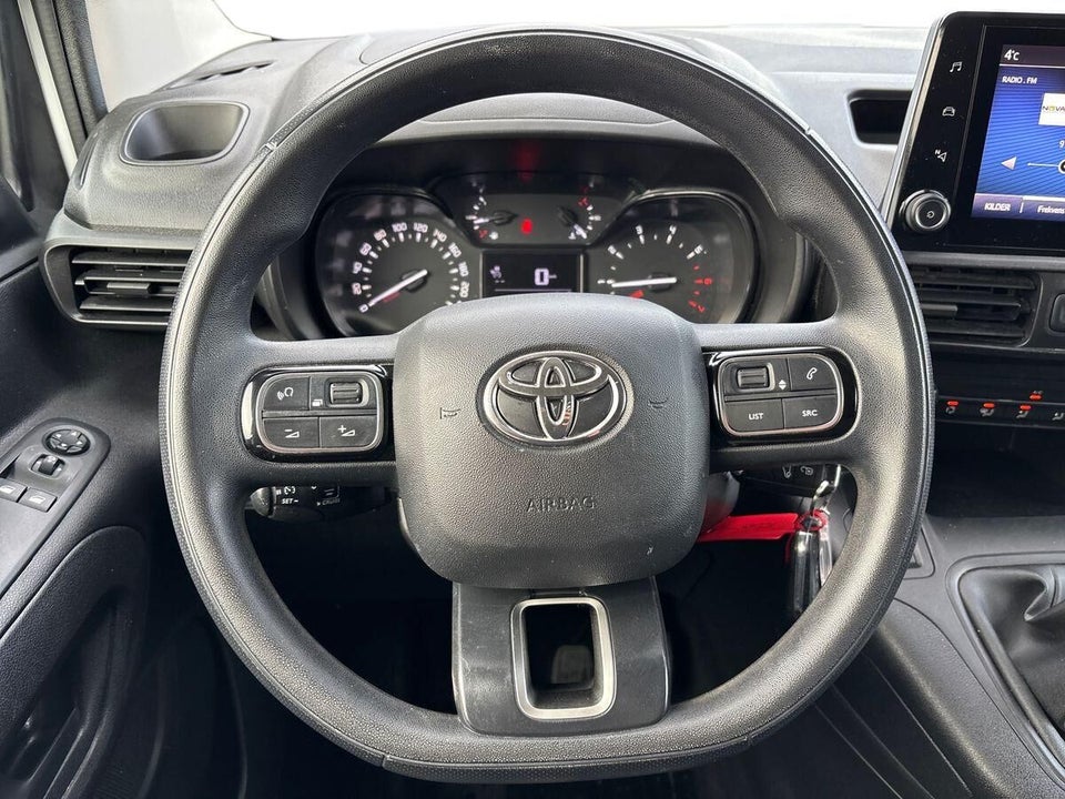 Toyota ProAce City 1,5 D 102 Long Comfort 5d