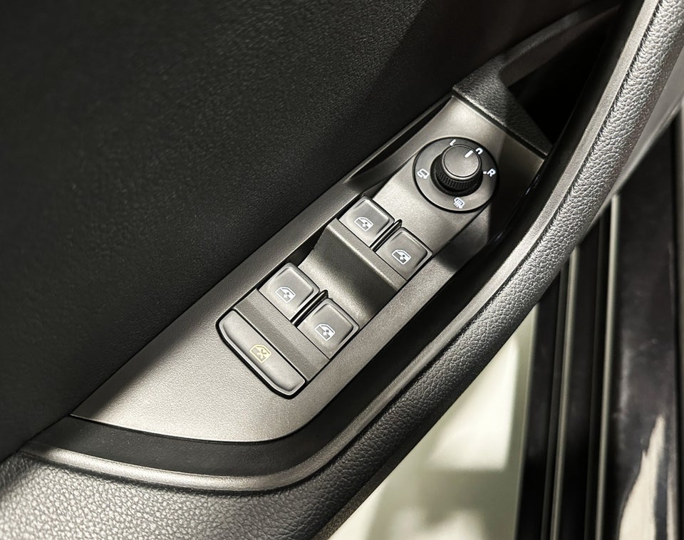 Skoda Superb 1,4 TSi 125 Active Combi 5d