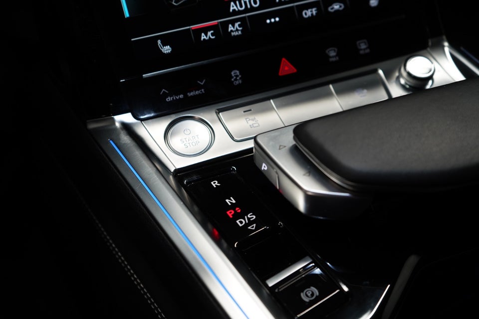 Audi e-tron 55 S-line Sportback quattro 5d