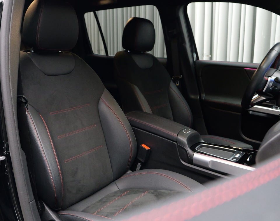 Mercedes EQB250+ AMG Line 5d