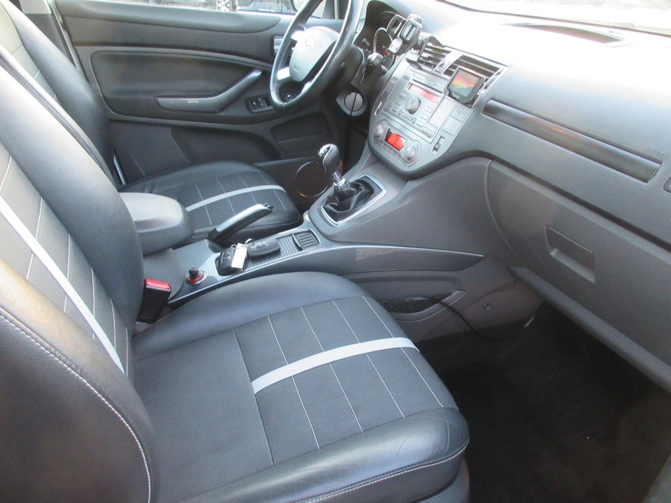 Ford Kuga 2,0 TDCi 140 Titanium 5d