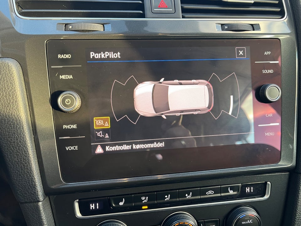 VW Golf VII 1,5 TSi 130 Comfortline DSG 5d