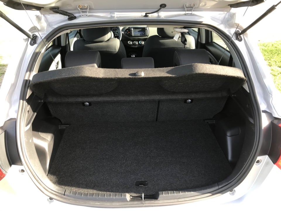 Toyota Yaris 1,0 VVT-i T2 5d