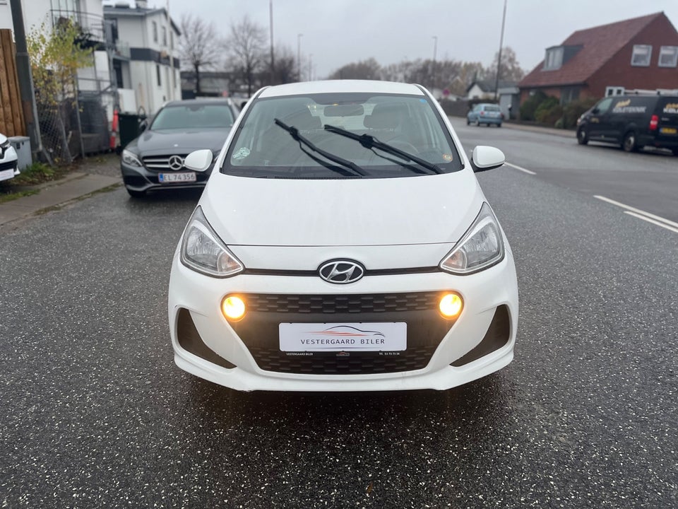 Hyundai i10 1,0 Premium 5d