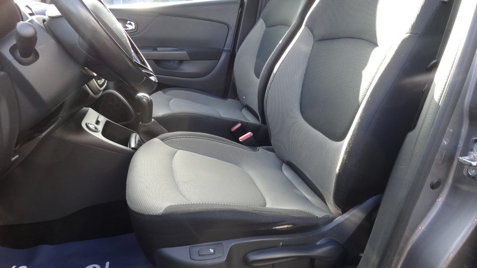 Renault Captur 0,9 TCe 90 Expression 5d