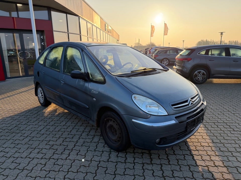 Citroën Xsara Picasso 1,6i 8V 95 Advance 5d