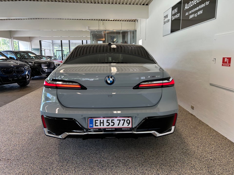 BMW i7 xDrive60 M-Sport 4d