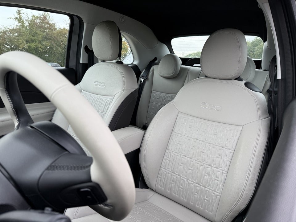 Fiat 500e 42 la Prima by Bocelli Cabrio 2d