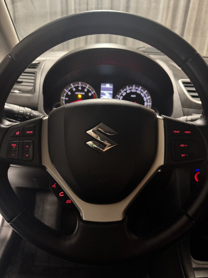 Suzuki Swift 1,2 Dualjet Exclusive 5d