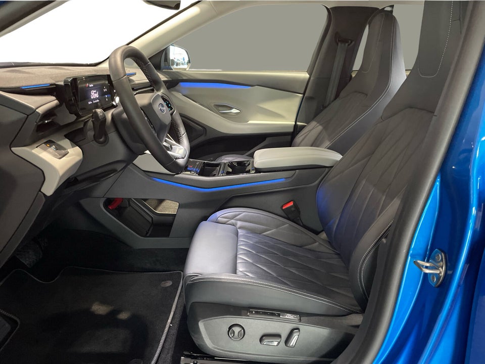 Ford Explorer 82 Premium Extended Range 5d