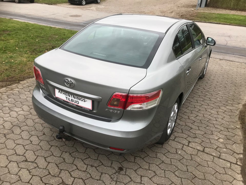 Toyota Avensis 1,6 VVT-i T1 4d