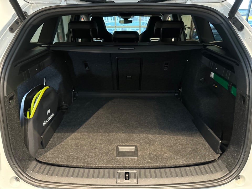 Skoda Enyaq 80 iV Sportline Max 5d