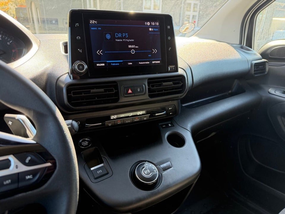 Peugeot Partner 1,5 BlueHDi 130 L2V2 Ultimate EAT8 Van