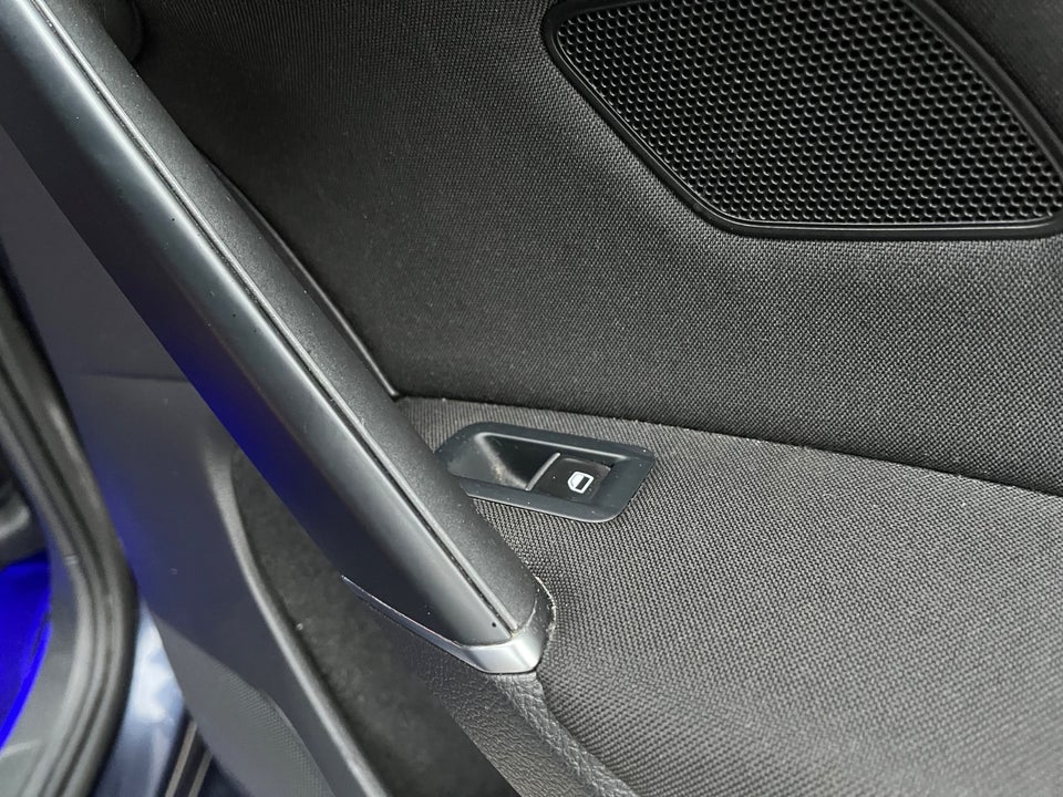 VW Golf VII 1,4 TSi 140 Highline DSG BMT 5d