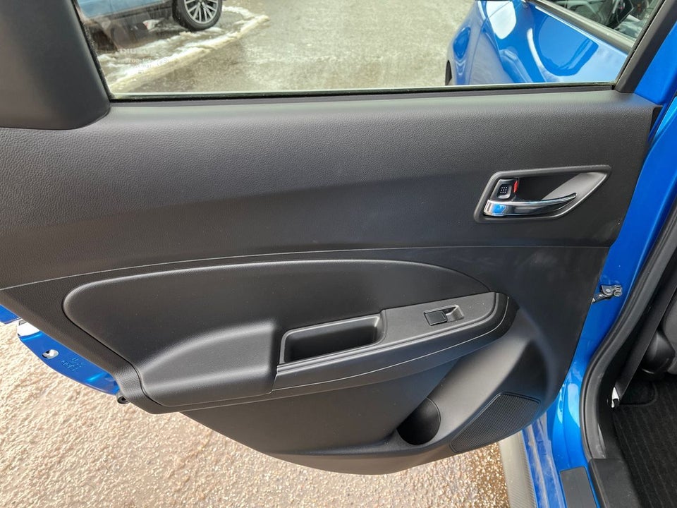 Suzuki Swift 1,2 mHybrid Exclusive CVT 5d