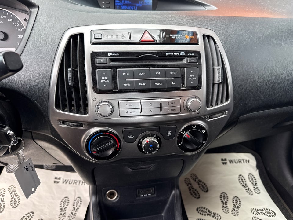 Hyundai i20 1,25 Classic XTR 5d