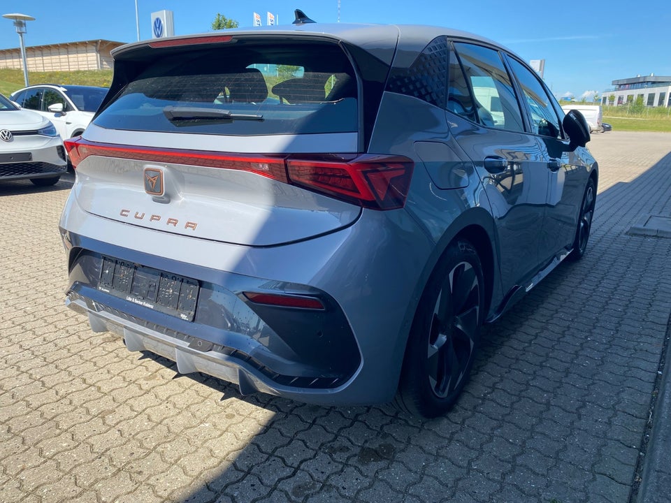 Cupra Born 58 e-Boost 5d