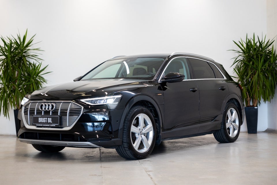 Audi e-tron 50 quattro 5d