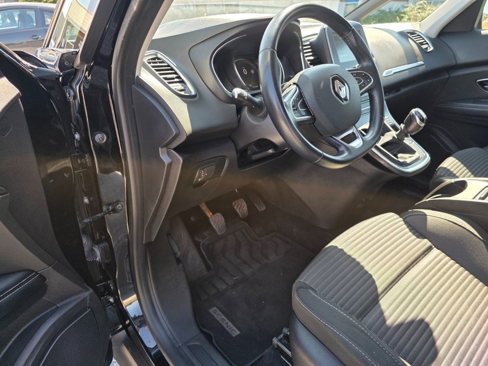 Renault Grand Scenic IV 1,2 TCe 130 Zen 5d