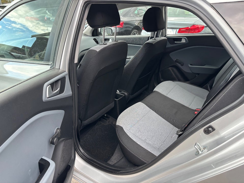 Hyundai i20 1,25 Vision 5d