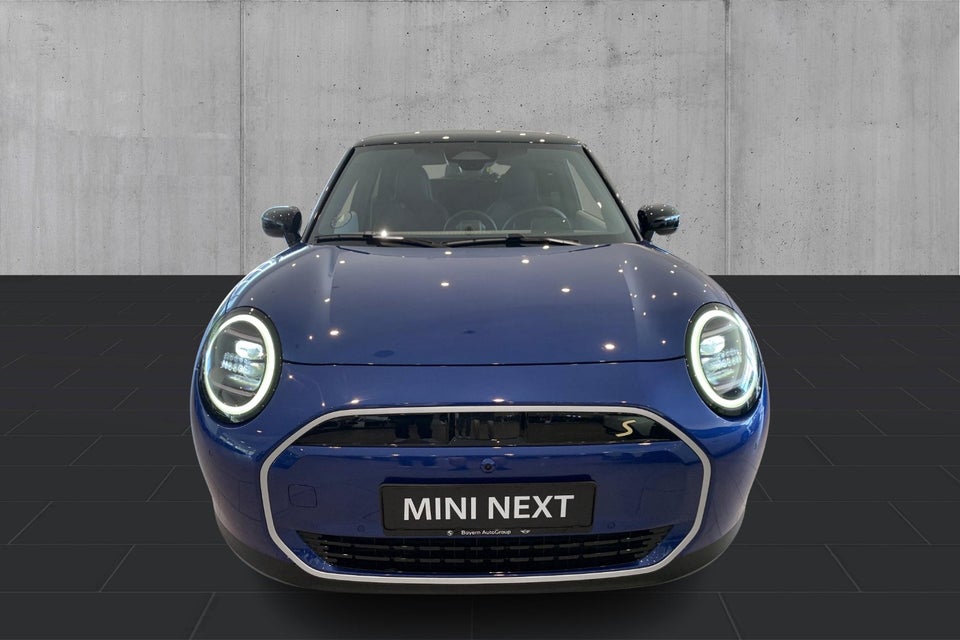 MINI Cooper SE Favoured Trim XL 3d