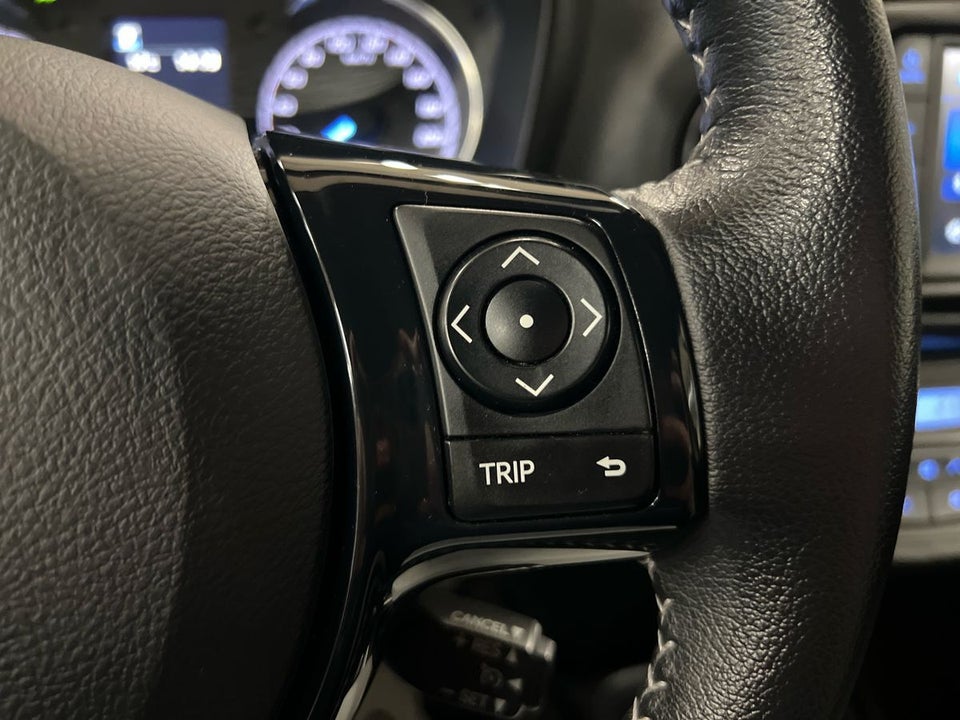 Toyota Yaris 1,5 Hybrid H3 Limited Smart e-CVT 5d