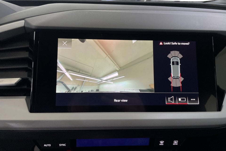 Audi Q4 e-tron 40 Attitude 5d