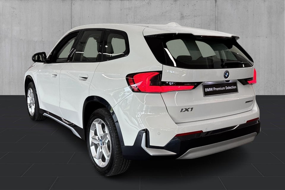 BMW iX1 eDrive20 X-Line 5d
