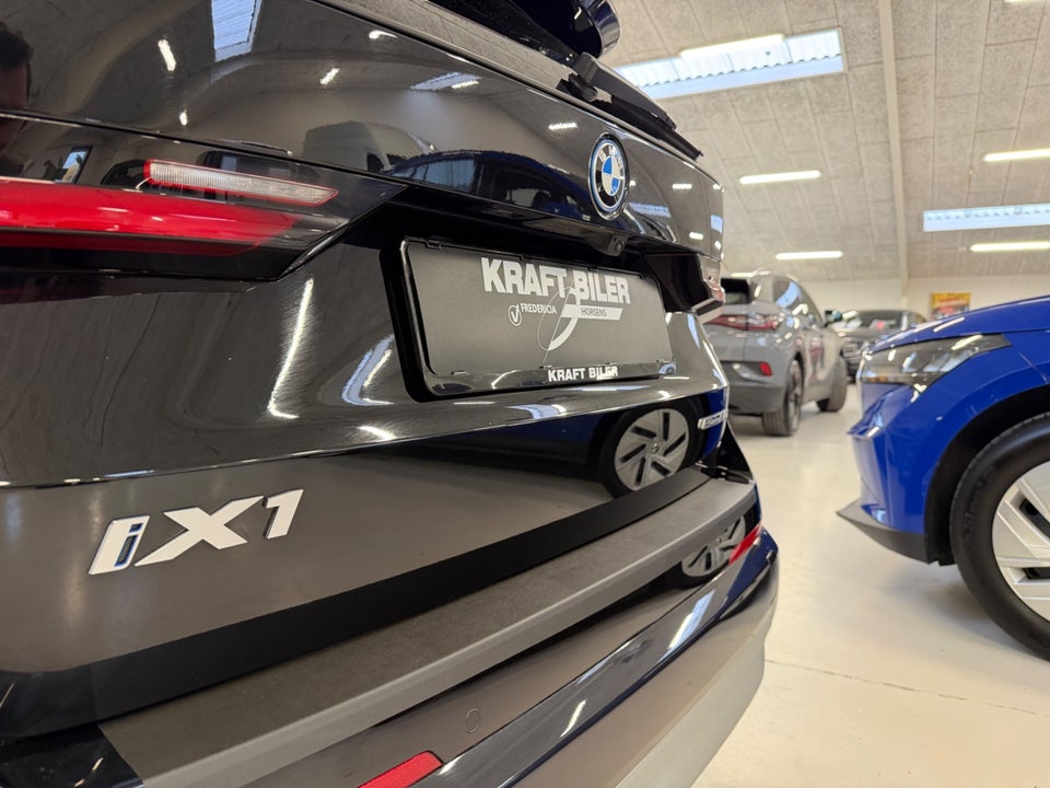 BMW iX1 eDrive20 X-Line 5d