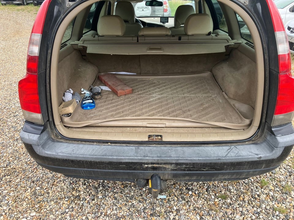 Volvo V70 2,4 140 5d