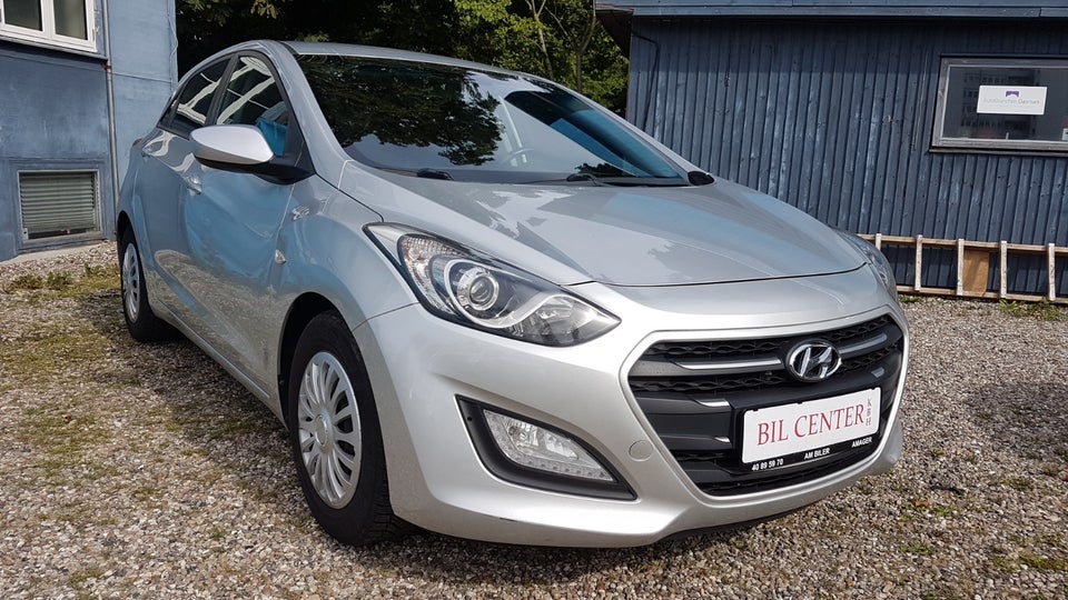 Hyundai i30 1,6 GDi Style Eco 5d