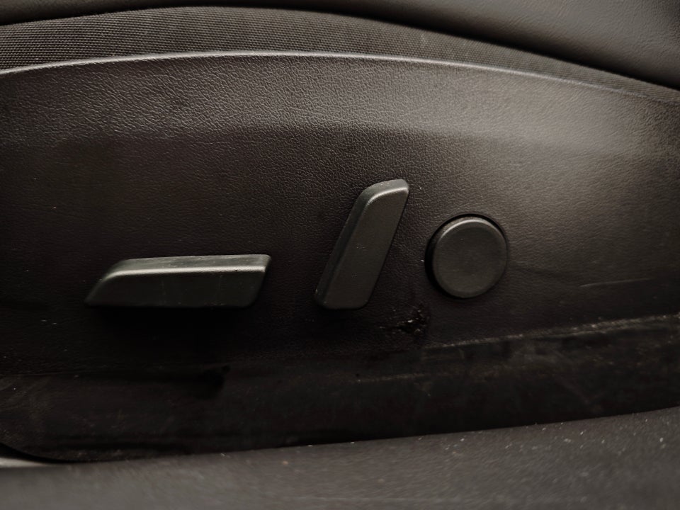 Tesla Model 3 Standard Range+ RWD 4d