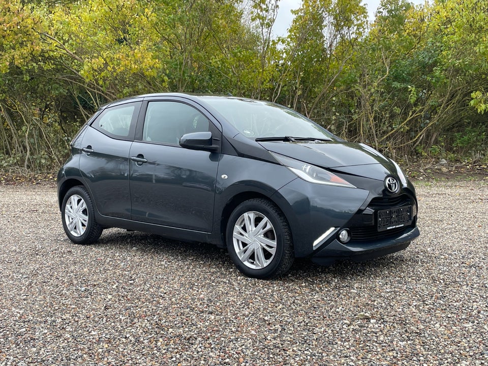 Toyota Aygo 1,0 VVT-i x-touch 5d