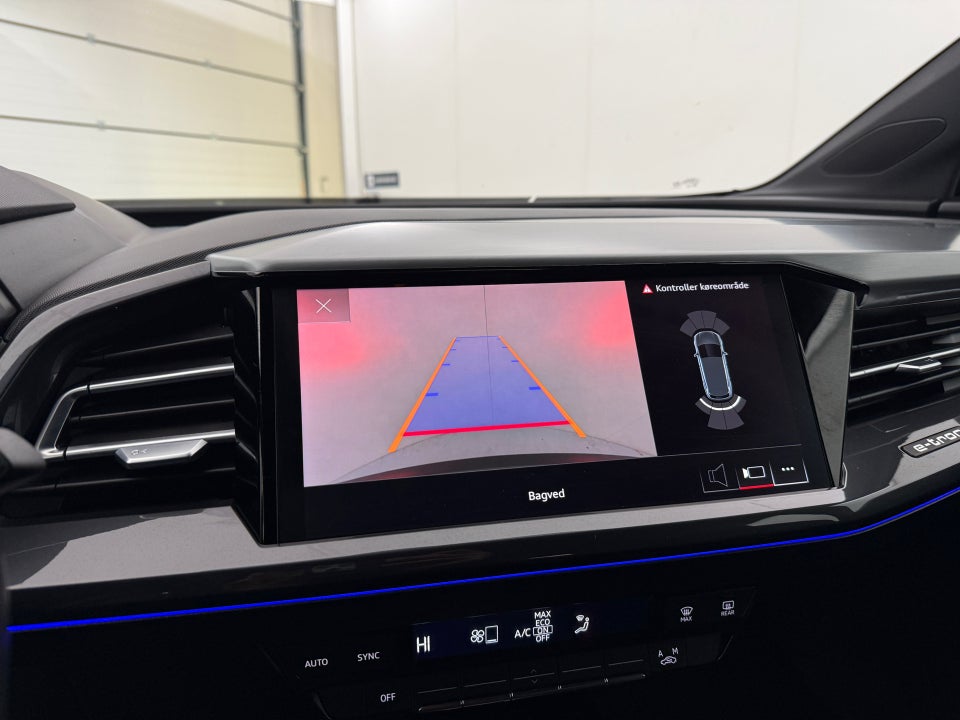 Audi Q4 e-tron 40 S-line 5d