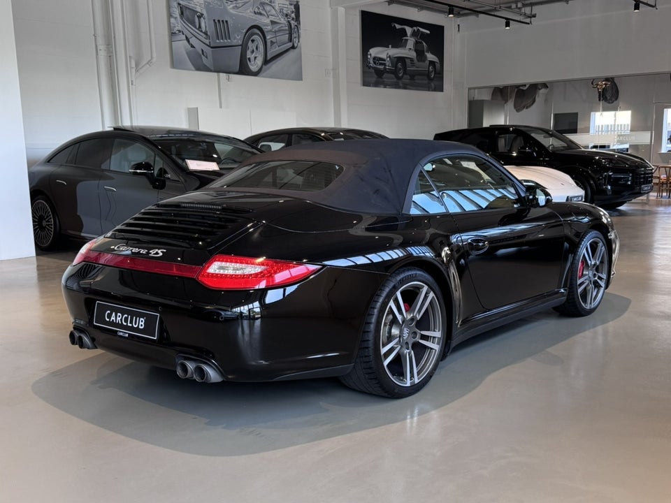 Porsche 911 Carrera 4S 3,8 Cabriolet PDK 2d