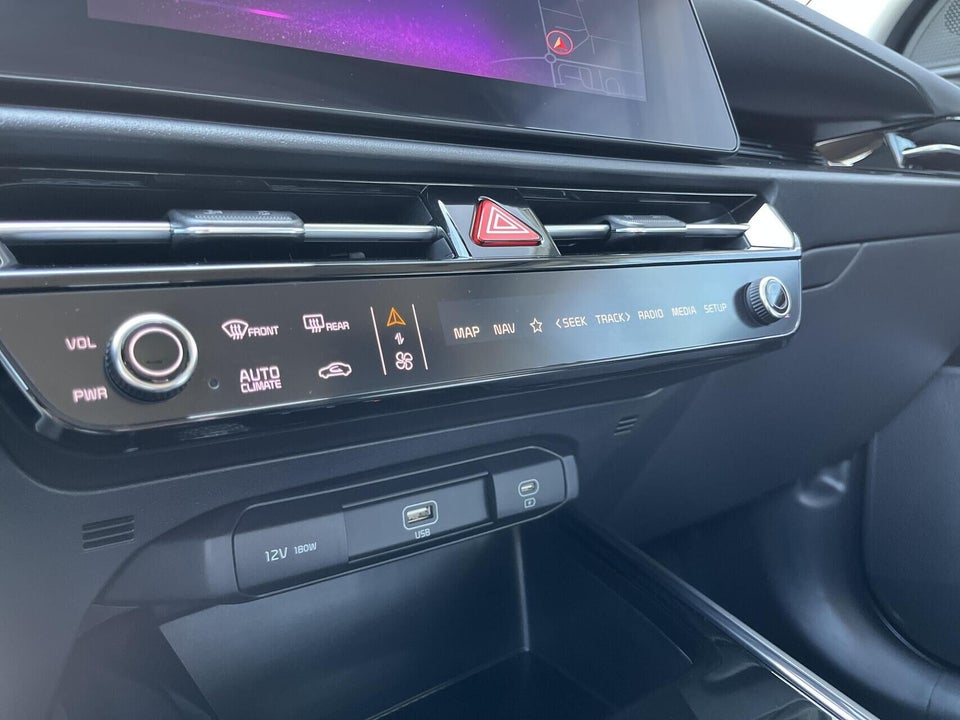 Kia Niro 64 EV Access 5d