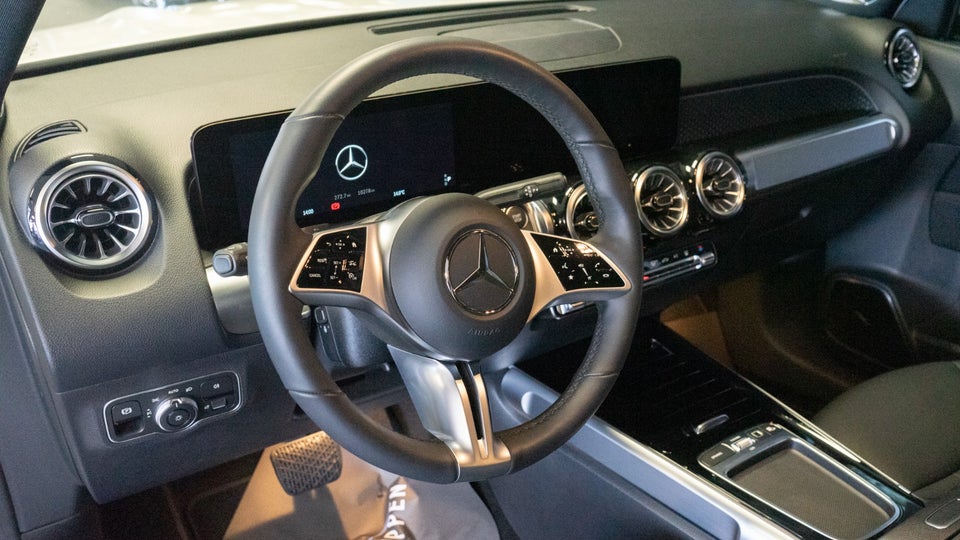 Mercedes EQB250+ Progressive 7prs 5d